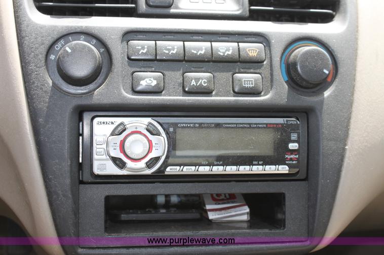 image for item D5127 2000 Honda Accord LX