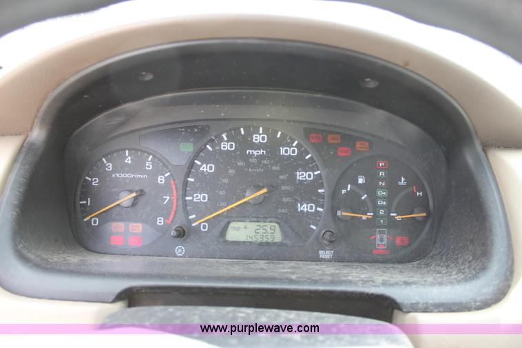 image for item D5127 2000 Honda Accord LX