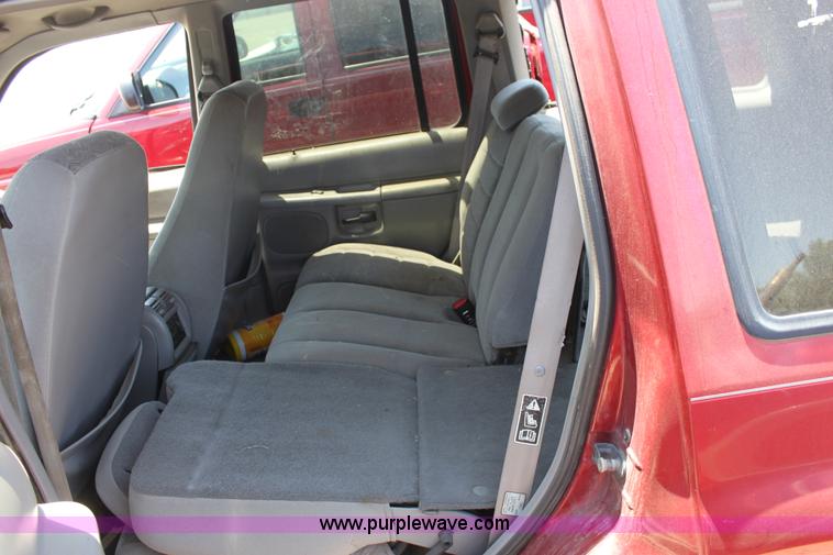image for item D5128 1999 Ford Explorer XLT SUV