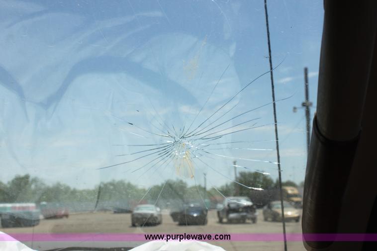 image for item D5130 2005 Ford F250 Lariat King Ranch pickup truck