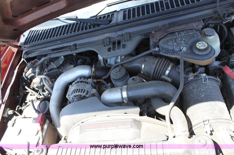 image for item D5130 2005 Ford F250 Lariat King Ranch pickup truck