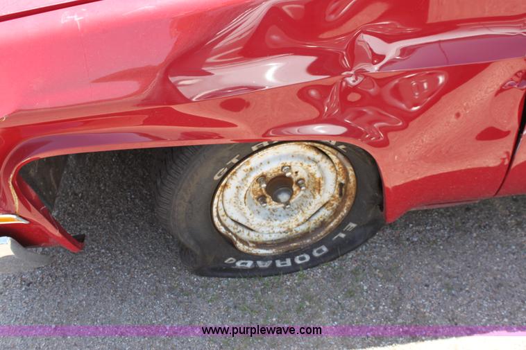 image for item D5131 1983 GMC 1500 pickup truck