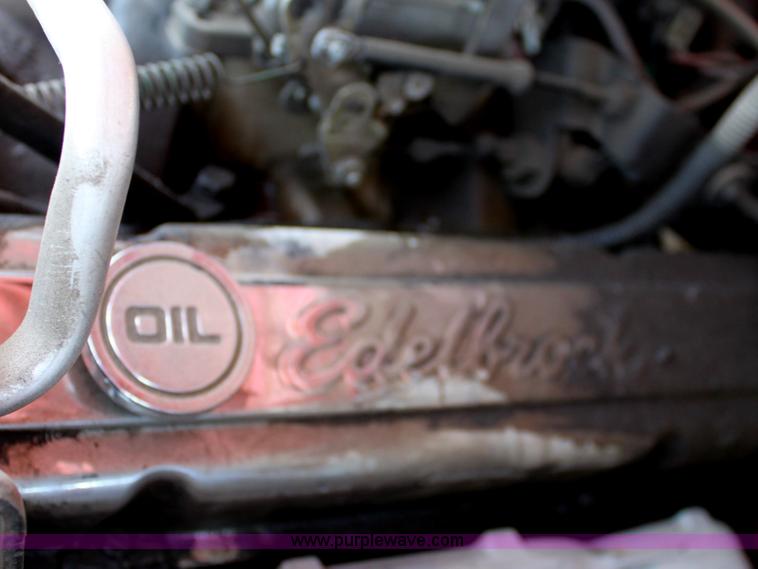 image for item D5131 1983 GMC 1500 pickup truck