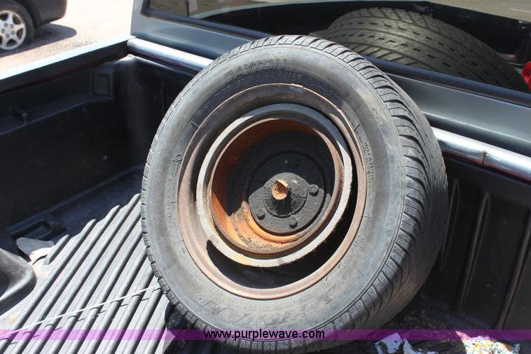 image for item D5134 1991 Chevrolet S10 pickup truck