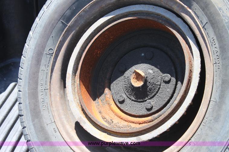 image for item D5134 1991 Chevrolet S10 pickup truck