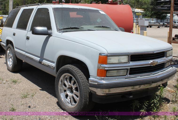 image for item D5136 1995 Chevrolet Tahoe SUV