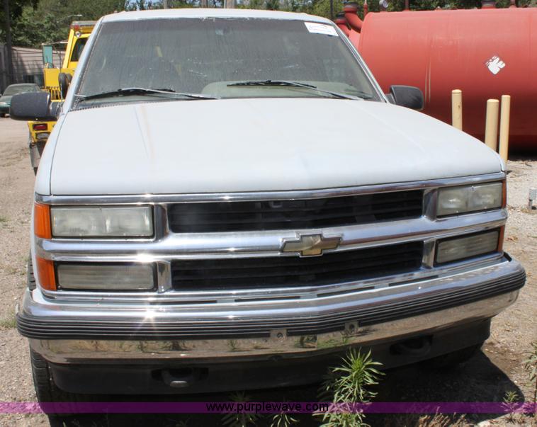 image for item D5136 1995 Chevrolet Tahoe SUV