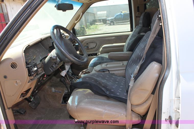 image for item D5136 1995 Chevrolet Tahoe SUV