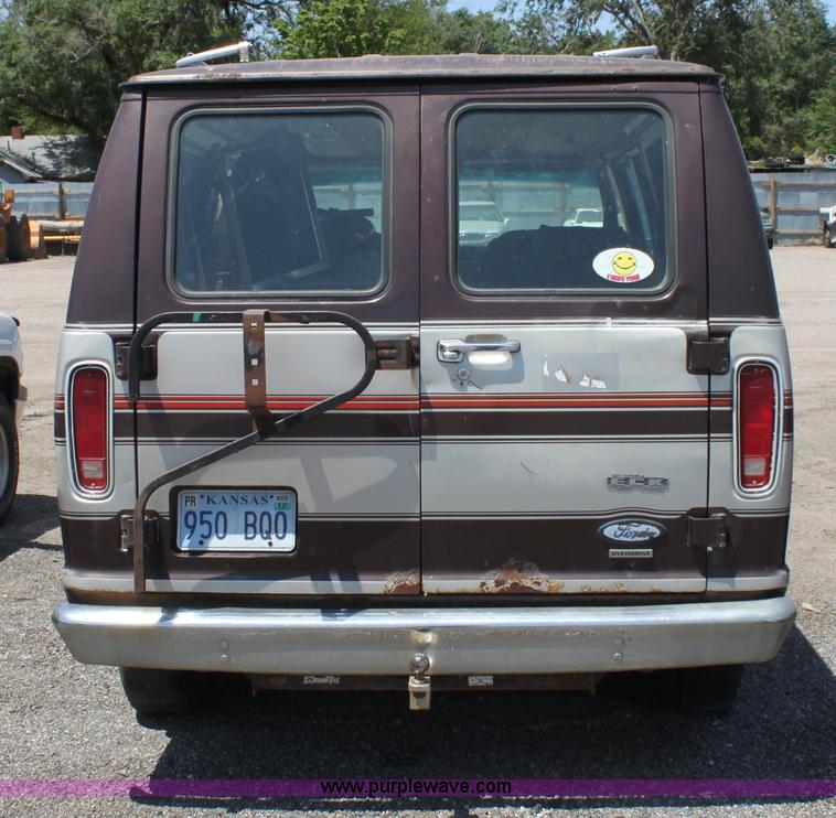 image for item D5137 1986 Ford Econoline 150 Aristocrat van