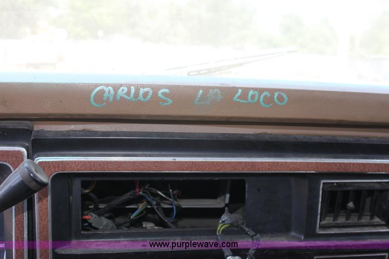 image for item D5137 1986 Ford Econoline 150 Aristocrat van