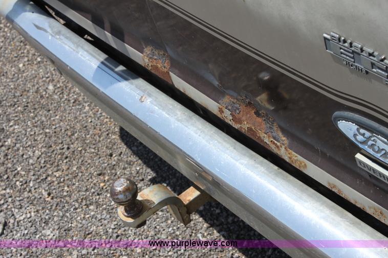 image for item D5137 1986 Ford Econoline 150 Aristocrat van