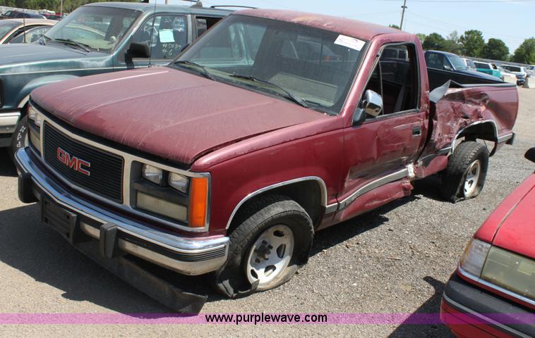 image for item D5142 1989 GMC Sierra 1500 pickup truck