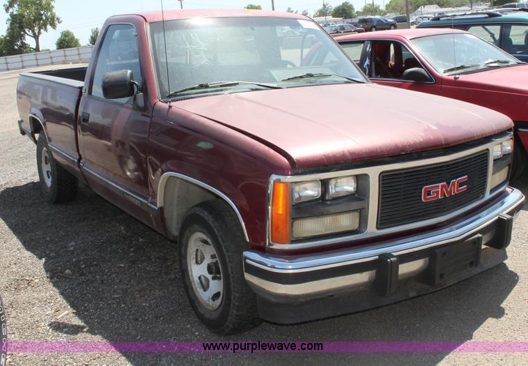 image for item D5142 1989 GMC Sierra 1500 pickup truck