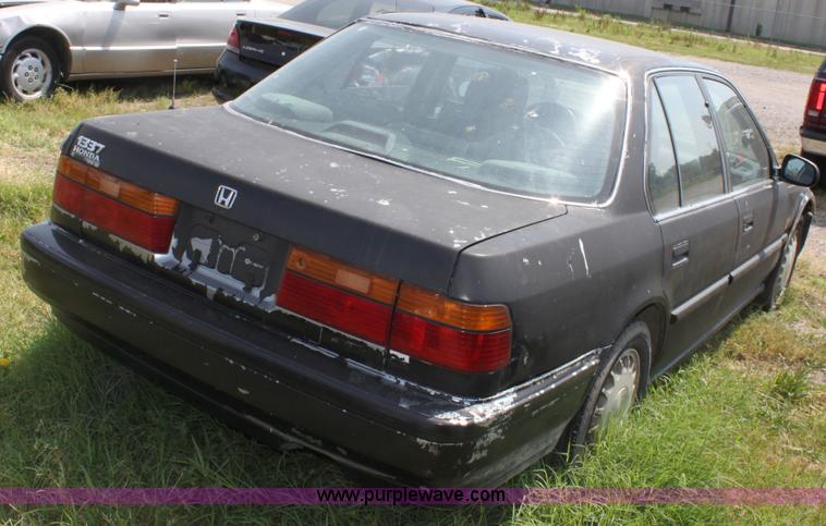 image for item D5171 1991 Honda Accord SE