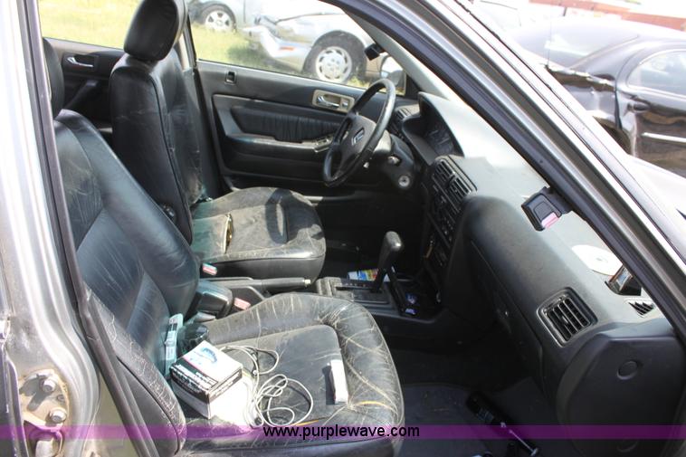 image for item D5171 1991 Honda Accord SE