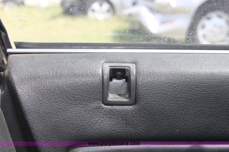 image for item D5171 1991 Honda Accord SE