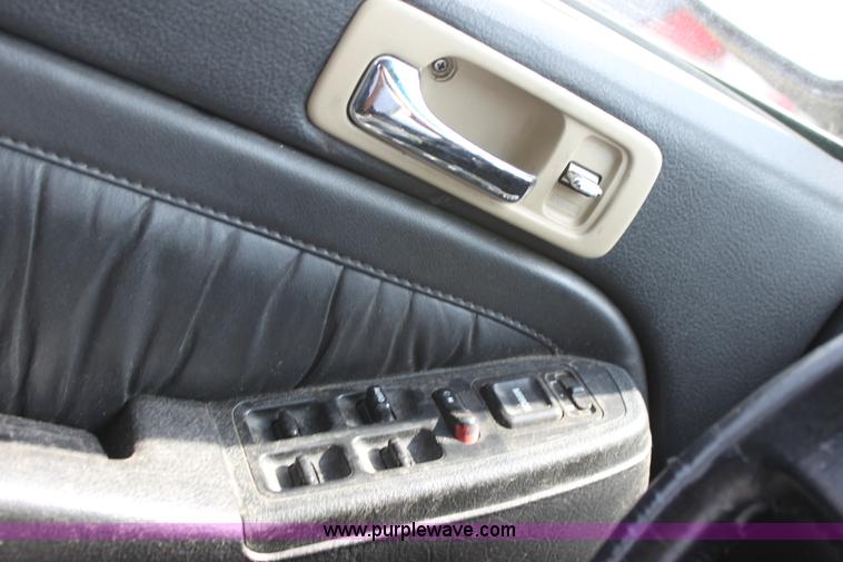 image for item D5171 1991 Honda Accord SE