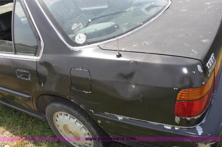 image for item D5171 1991 Honda Accord SE