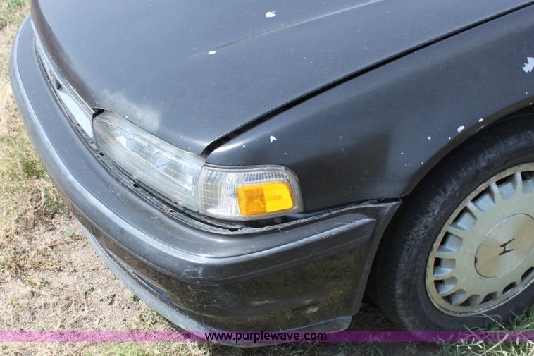 image for item D5171 1991 Honda Accord SE