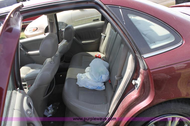 image for item D5172 2001 Saturn L200