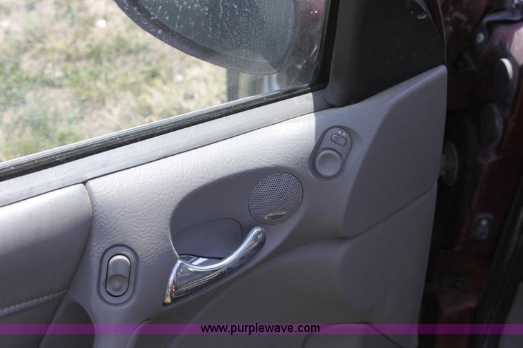 image for item D5172 2001 Saturn L200