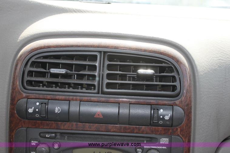 image for item D5172 2001 Saturn L200