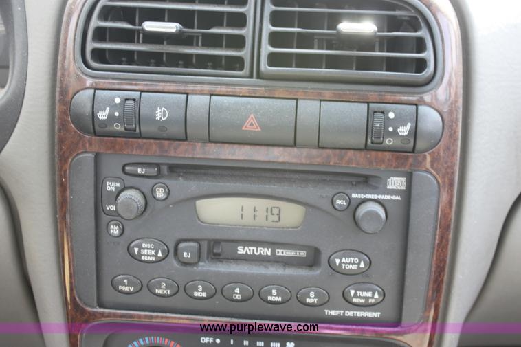 image for item D5172 2001 Saturn L200