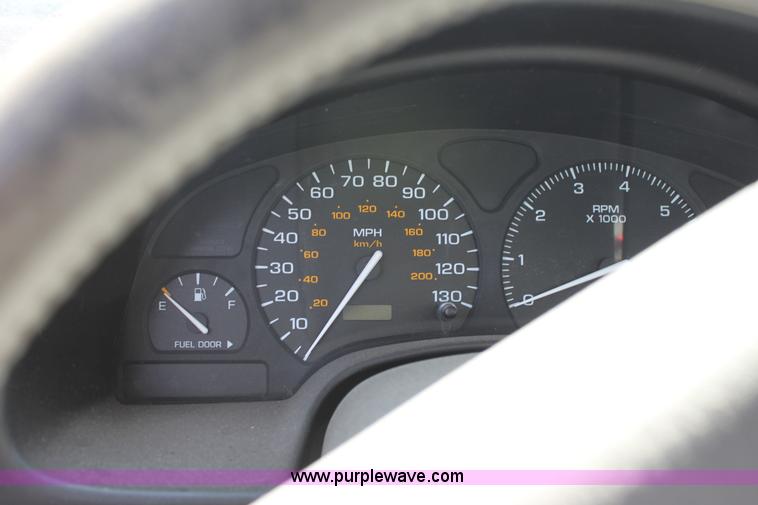 image for item D5172 2001 Saturn L200