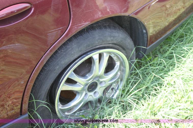 image for item D5172 2001 Saturn L200