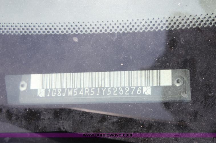 image for item D5172 2001 Saturn L200