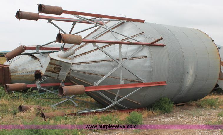 image for item A2953 Feed storage bin