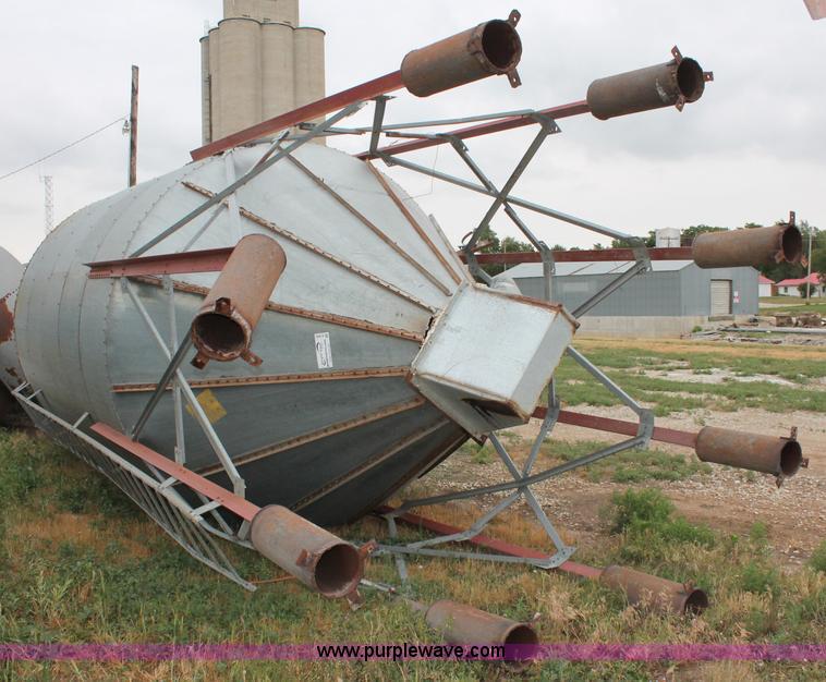 image for item A2953 Feed storage bin