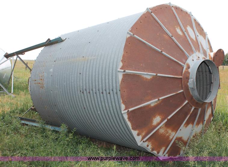 image for item A2956 Feed storage bin