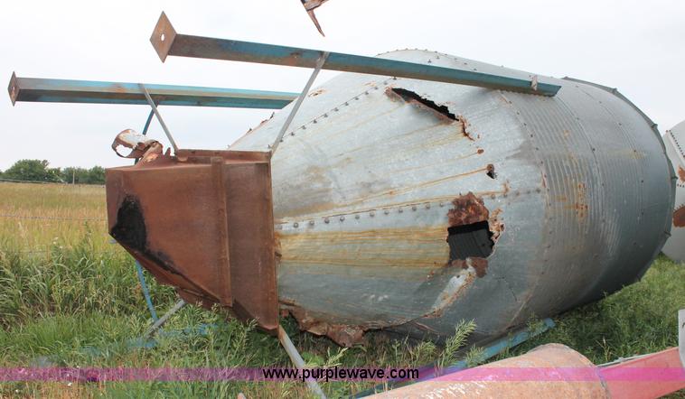 image for item A2956 Feed storage bin