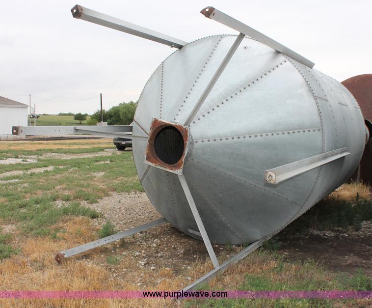 image for item A2957 Feed storage bin