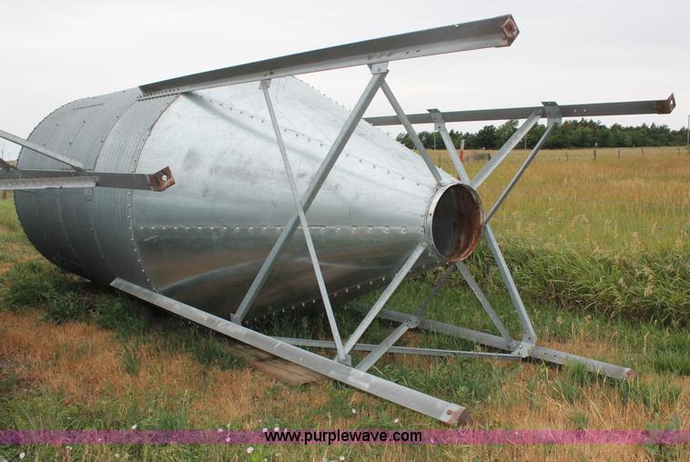 image for item A2961 Feed storage bin