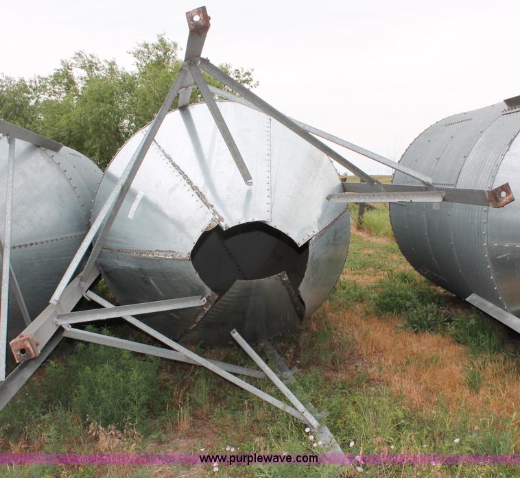 image for item A2962 Feed storage bin