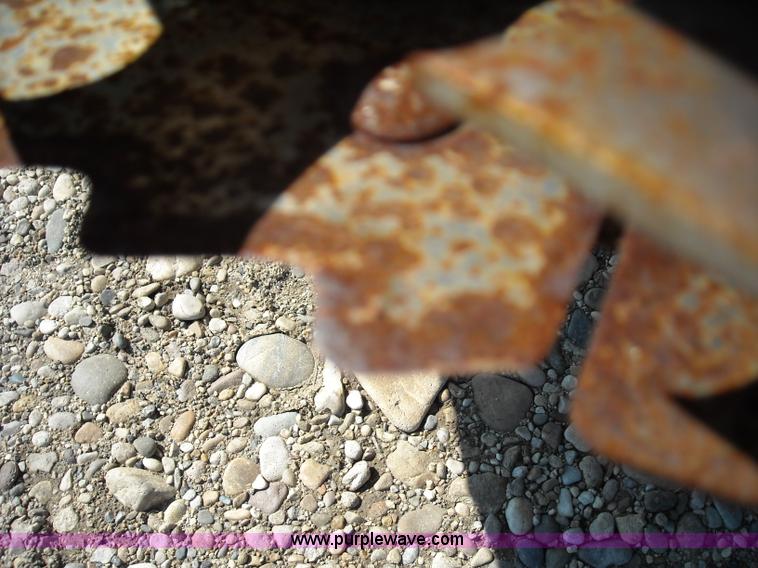 image for item B1344 Claas RU600 eight row rotary forage head