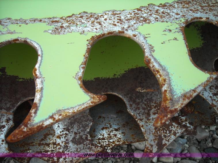 image for item B1344 Claas RU600 eight row rotary forage head