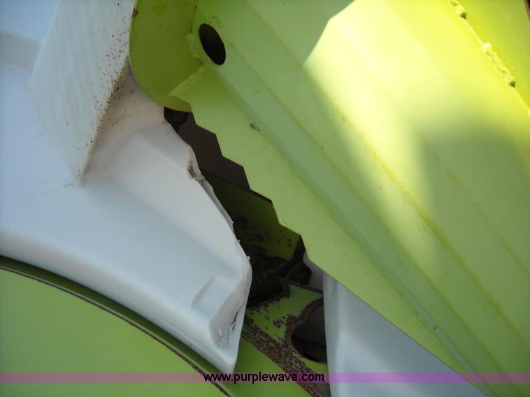 image for item B1344 Claas RU600 eight row rotary forage head