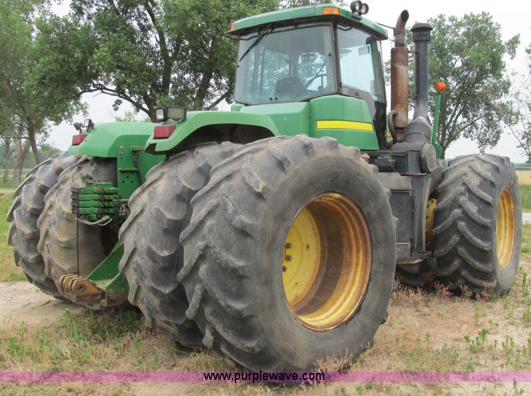 image for item B2719 1997 John Deere 9400 4WD tractor