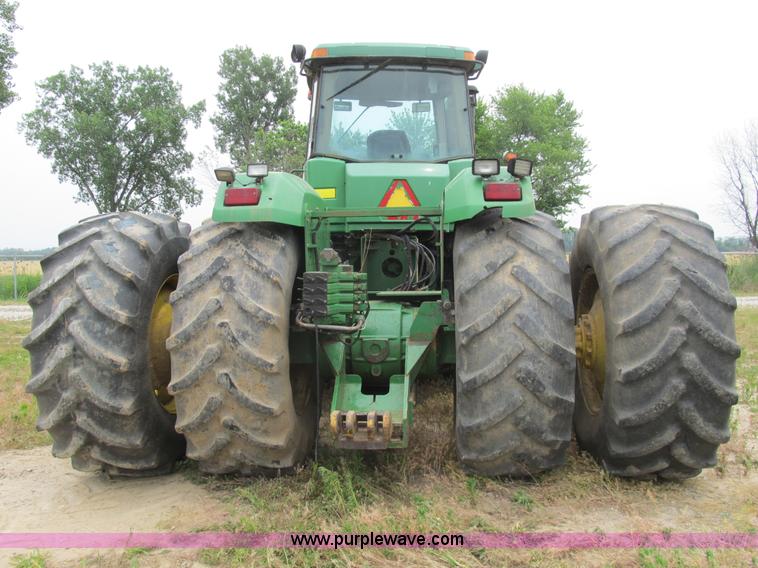 image for item B2719 1997 John Deere 9400 4WD tractor