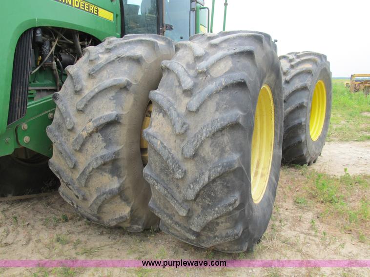 image for item B2719 1997 John Deere 9400 4WD tractor