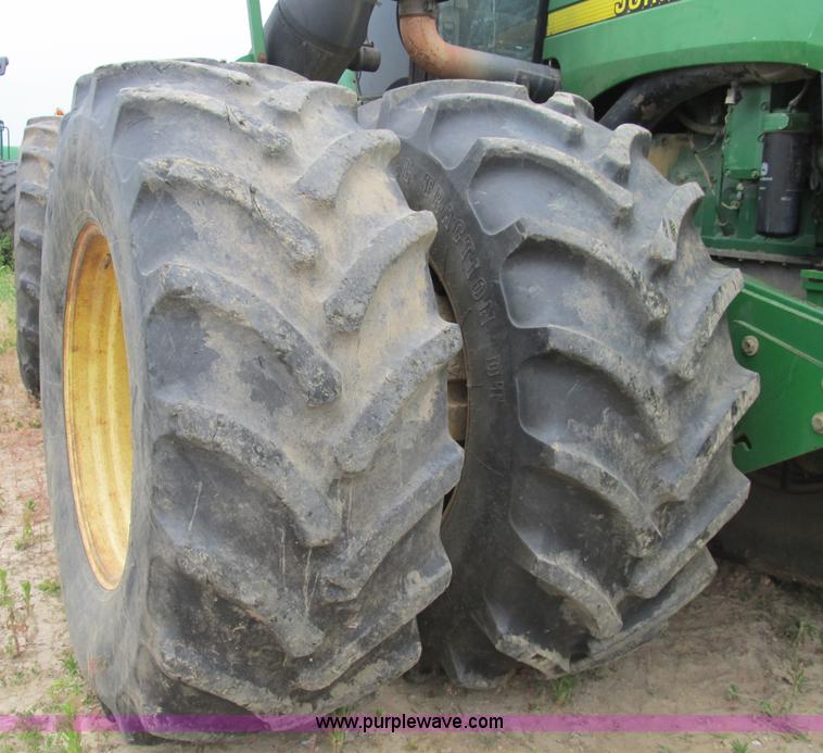 image for item B2719 1997 John Deere 9400 4WD tractor