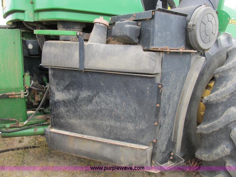 image for item B2719 1997 John Deere 9400 4WD tractor