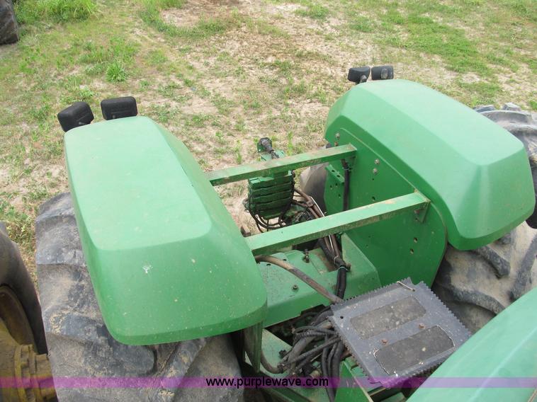image for item B2719 1997 John Deere 9400 4WD tractor