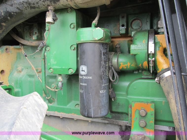 image for item B2719 1997 John Deere 9400 4WD tractor