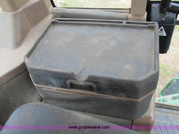 image for item B2719 1997 John Deere 9400 4WD tractor