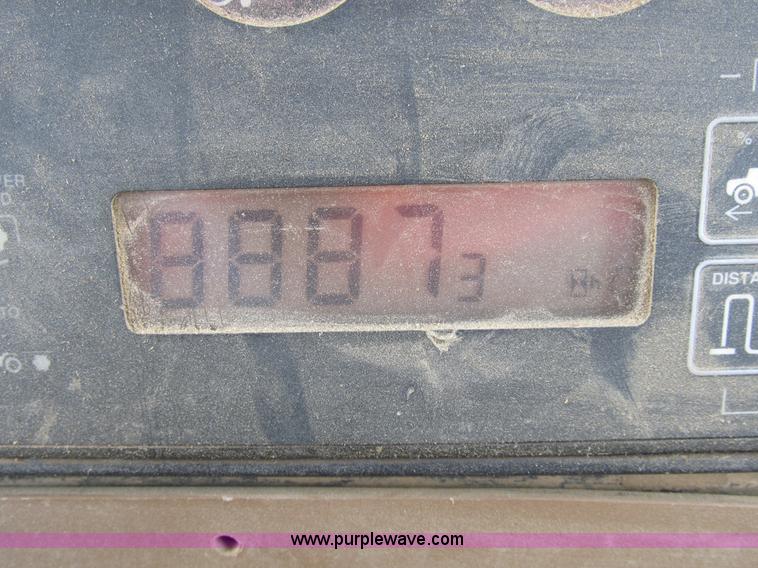 image for item B2719 1997 John Deere 9400 4WD tractor