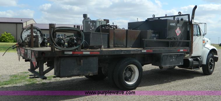 image for item B3761 18'L x 96"W service bed